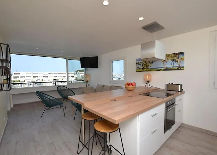 Marina Des Camarguaises - Vue Port - 6 Personnes - Climatisation - Wifi - Parking 아파트 *